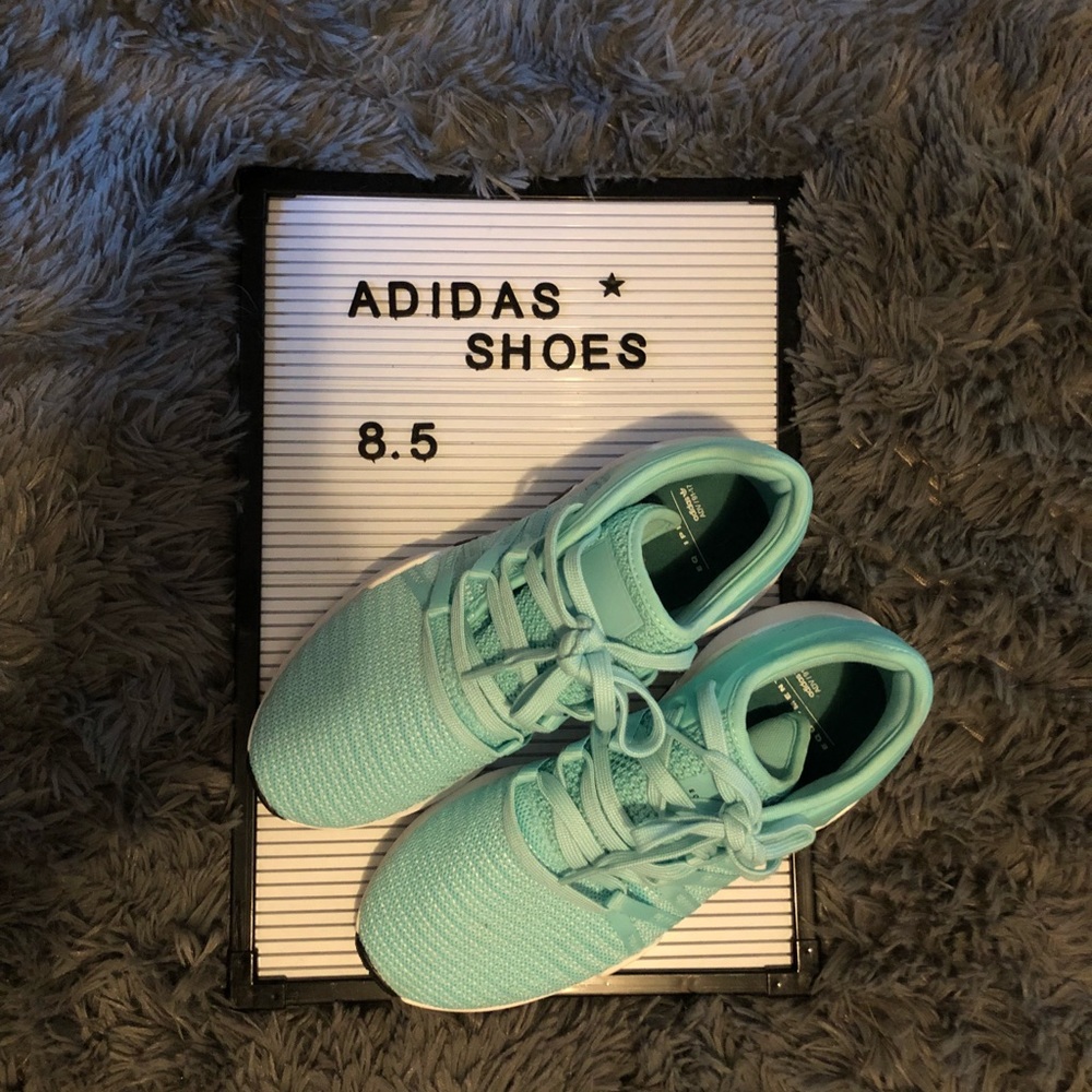 Adidas - Picture 2 of 3